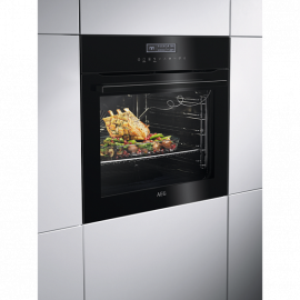 Духовой шкаф AEG BCR 742350 B