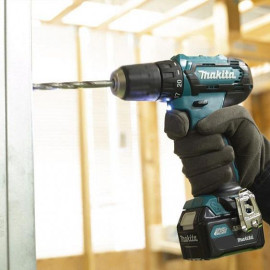 Дрель-шуруповерт Makita DF333DZ