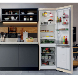 Холодильник HOTPOINT-ARISTON HT 4200 AB