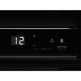 Винный шкаф AEG AWUS018B7B