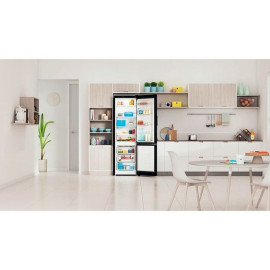 Холодильник INDESIT ITS 4200 B