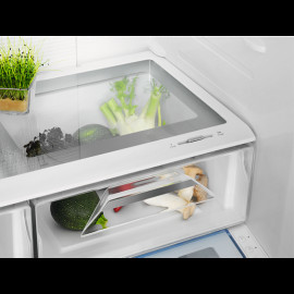 Холодильник Electrolux EN 6086 JOX нержавеющая сталь