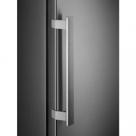 Морозильная камера ELECTROLUX RUT7ME28X2