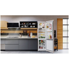 Холодильник HOTPOINT-ARISTON HTS 5200 M