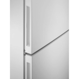 Холодильник ELECTROLUX LNC7ME32W2