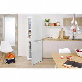 Двухкамерный холодильник Indesit DS 4180 W