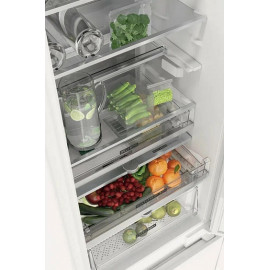 Холодильник WHIRLPOOL WHC 20T573 P