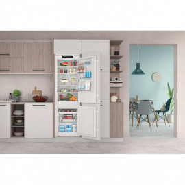 Холодильник INDESIT INC18 T311
