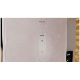 Холодильник HOTPOINT-ARISTON HTS 5200 M