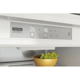 Холодильник WHIRLPOOL WHC 20T573 P