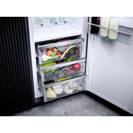 Холодильник MIELE K 7743 E