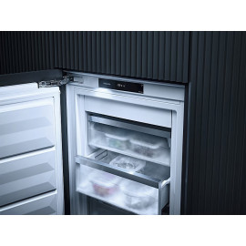 Морозильная камера MIELE FNS 7794 E