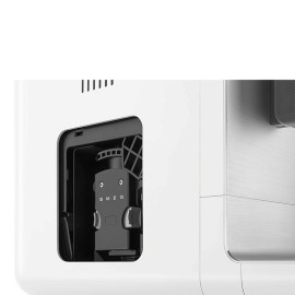 Кофемашина SMEG BCC13WHMEU