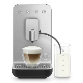 Кофемашина SMEG BCC13BLMEU