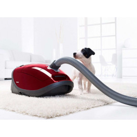 Пылесос MIELE SGEF5 Complete C3 PowerLine Cat&Dog tayperry red