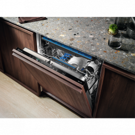 Посудомоечная машина Electrolux ETM 48320 L