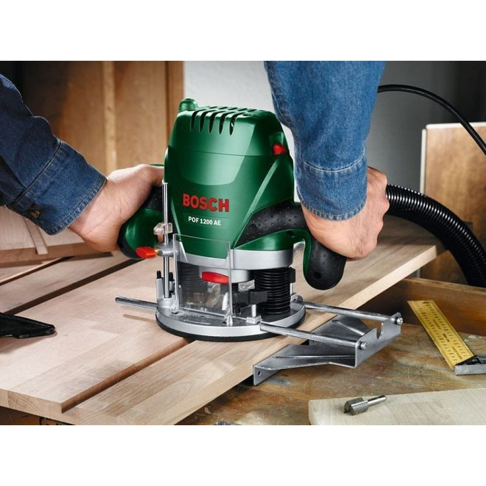 Фрезер BOSCH pof 1400 ace