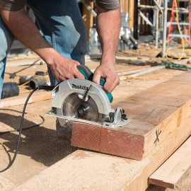 Циркулярная пила Makita HS7600