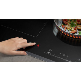 Поверхность SAMSUNG NZ64K5747BK