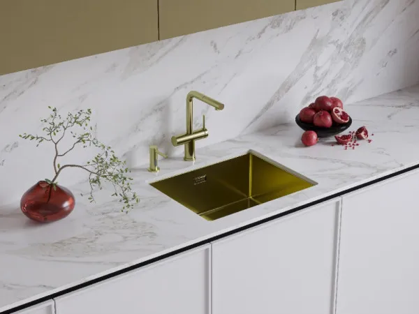 Дозатор OMOIKIRI OM-09 sensor LG (4995100)