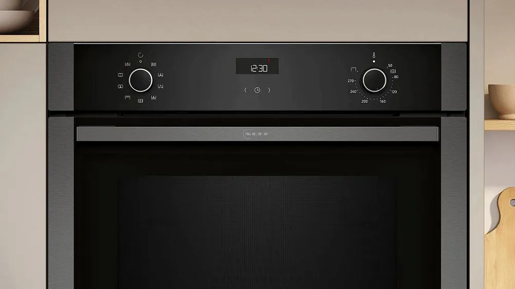 Духовой шкаф NEFF B1ACE4AG3