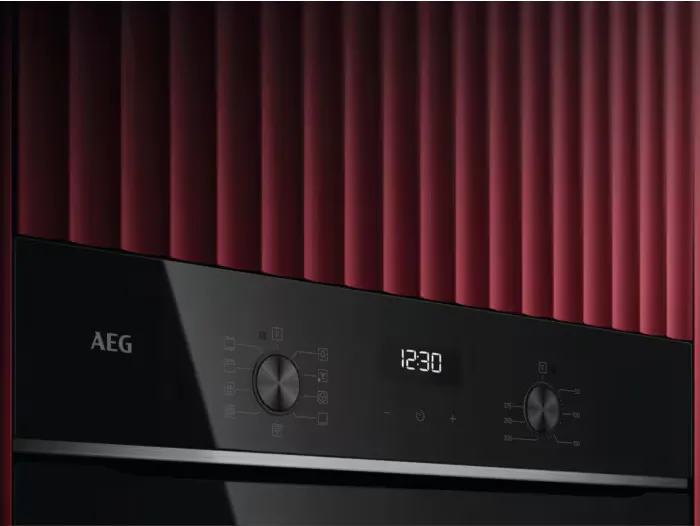 Духовой шкаф AEG TU5AB21FSB