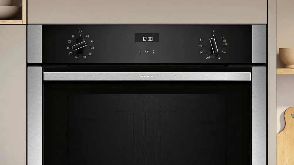 Духовой шкаф NEFF B3ACE4AN3F