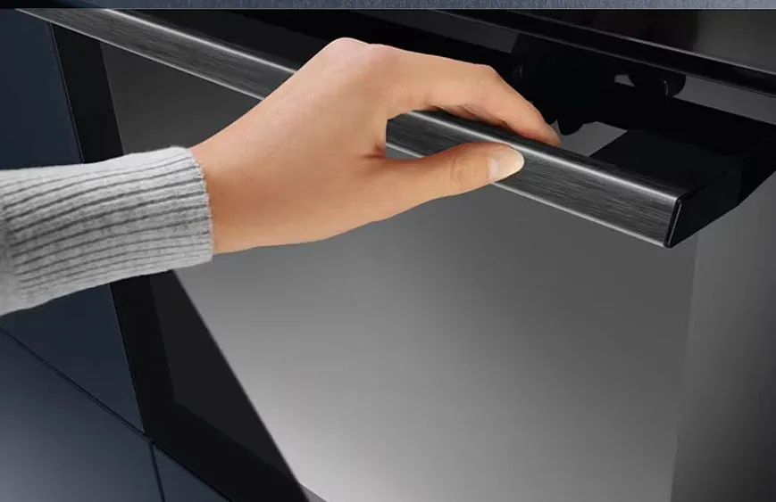 Духовой шкаф ELECTROLUX COC8E39Z