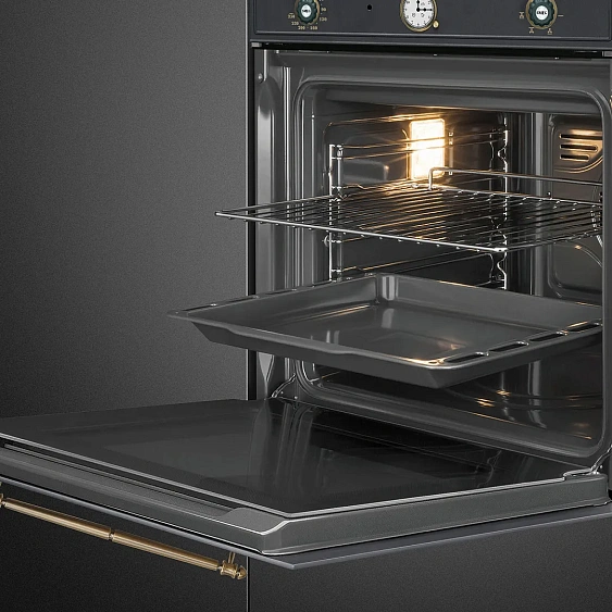 Духовой шкаф SMEG SFP67C1TAO