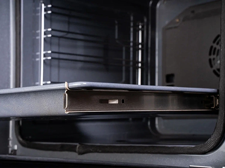 Духовой шкаф VARD VOC444HI