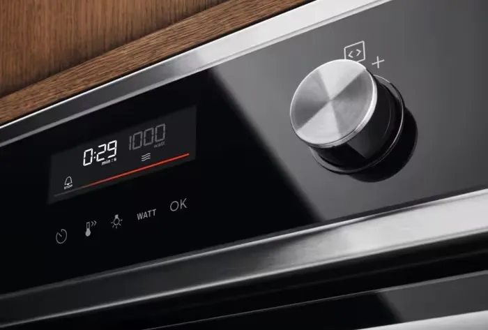 Духовой шкаф ELECTROLUX EVL6E49X