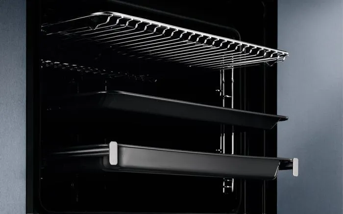 Духовой шкаф ELECTROLUX EOF5H50BZ