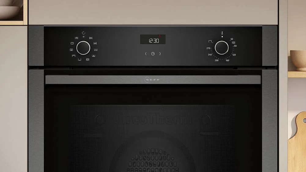 Духовой шкаф NEFF B1ACE2AG3