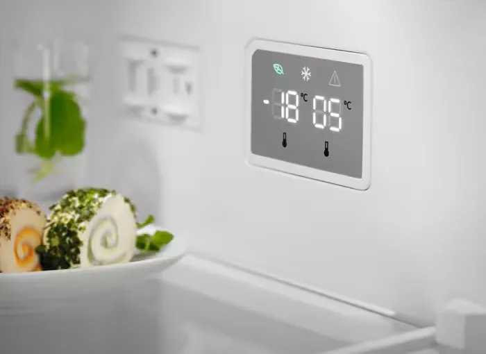 Холодильник ELECTROLUX LNT5ME32U1