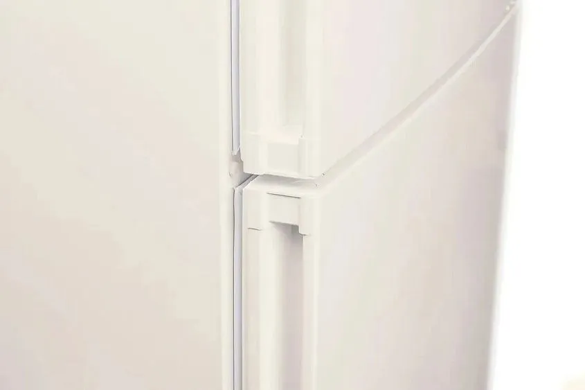 Холодильник WEISSGAUFF CBN2WB3B2