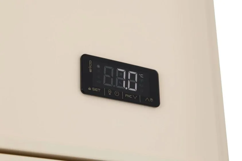 Холодильник для хранения шуб GRAUDE PK 70.0 B