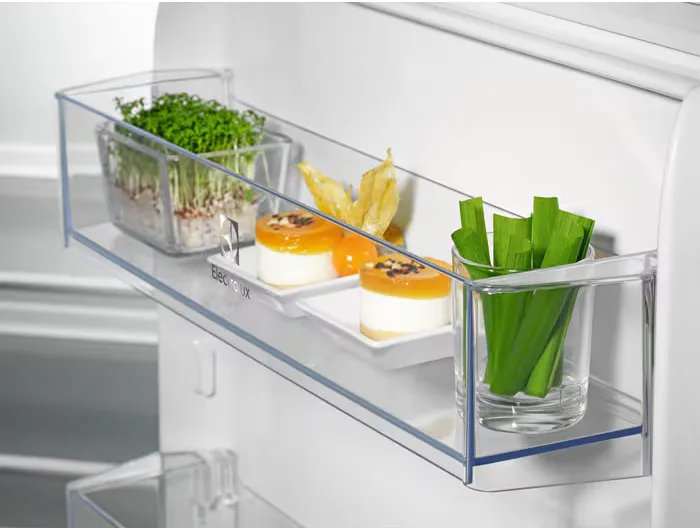 Холодильник ELECTROLUX E8MNCD18S
