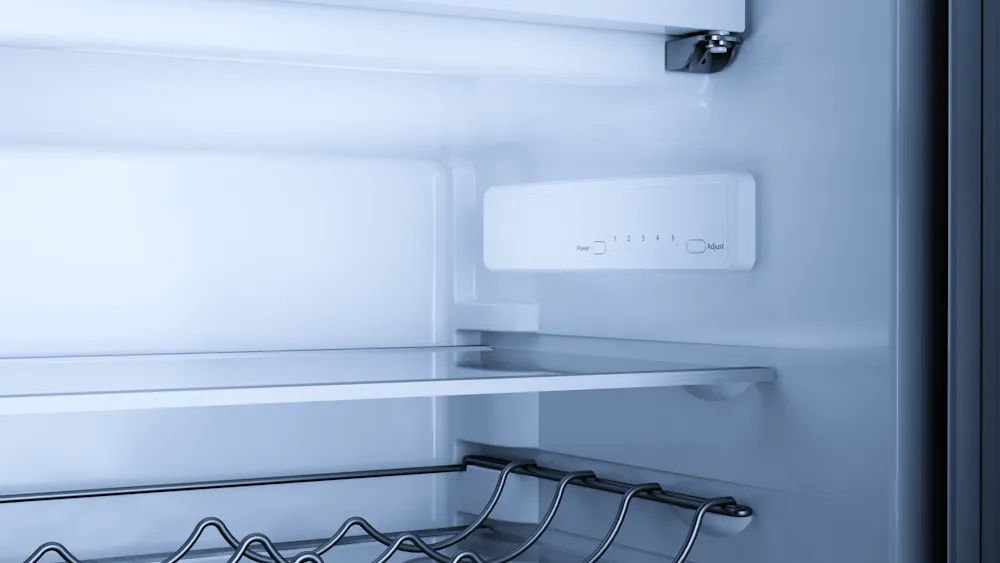 Холодильник KUPPERSBUSCH FK 3305.0I