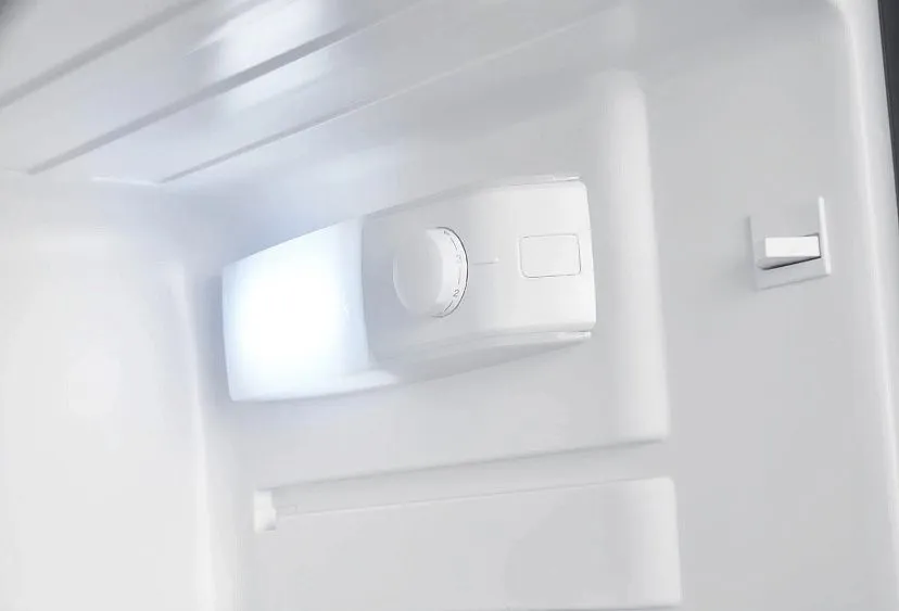 Холодильник SNOWCAP RDD-170 W