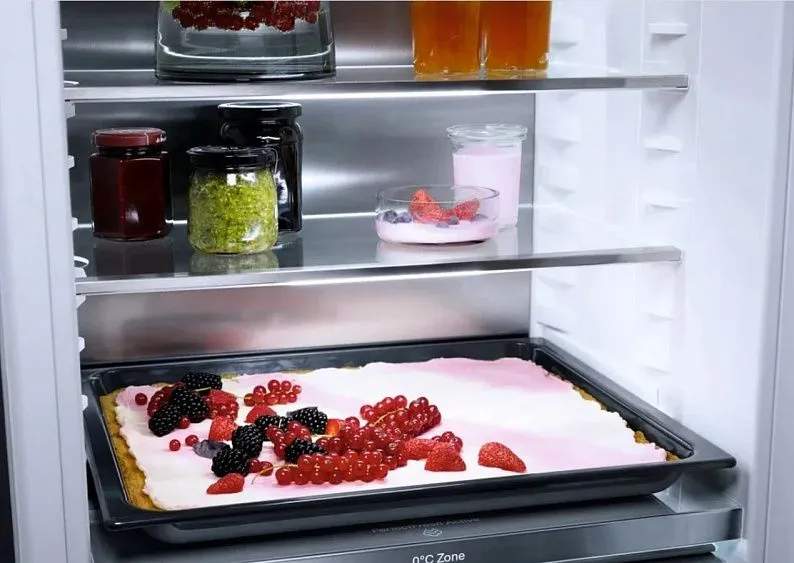 Холодильник MIELE KFN 7774 B