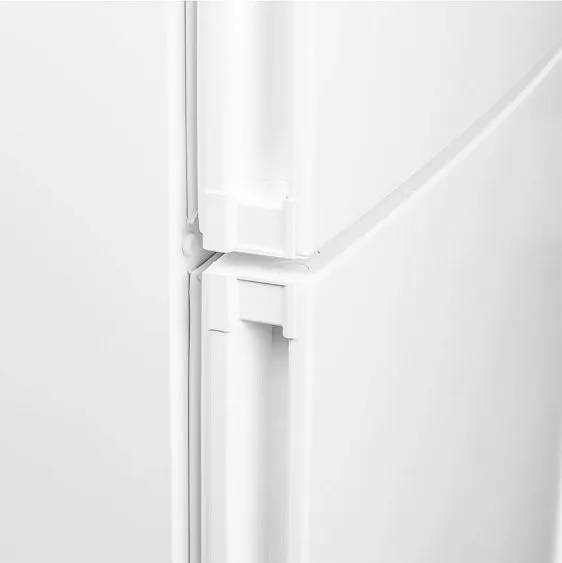 Холодильник KUPPERSBERG RFCN 2010 W