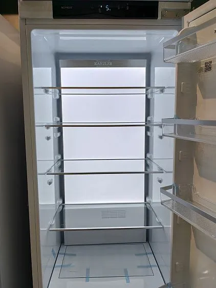 Холодильник KANZLER K 09