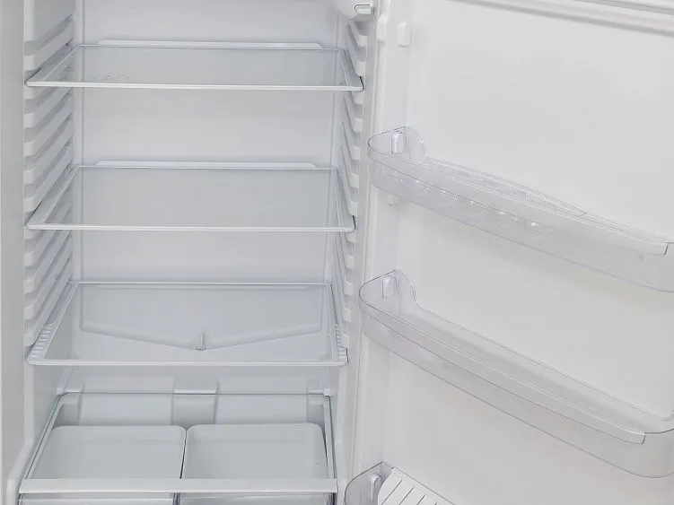 Холодильник INDESIT TIA 16 E