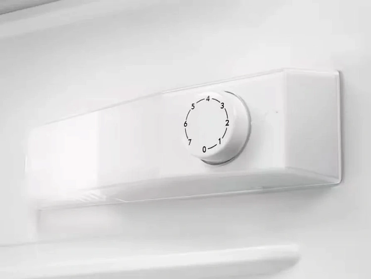 Холодильник ELECTROLUX LXB1AE13W0