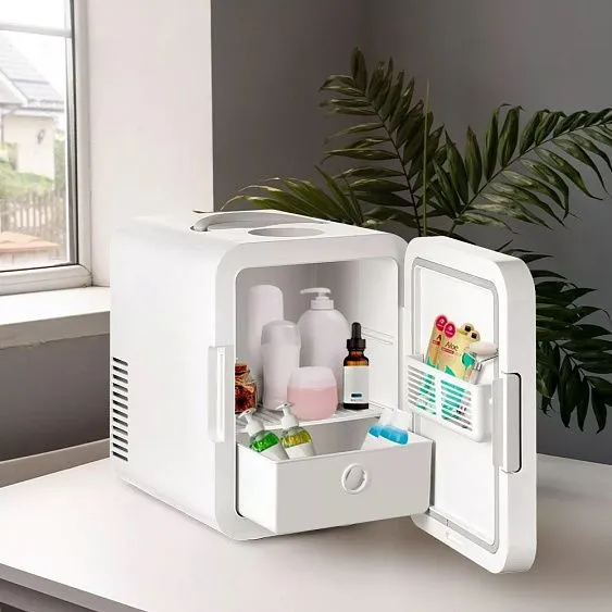 Холодильник для косметики KITFORT КТ-3158