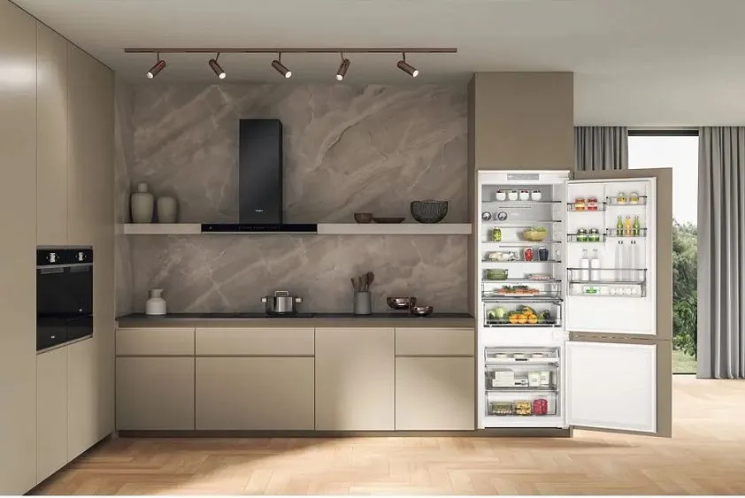 Холодильник WHIRLPOOL WH SP70 T122