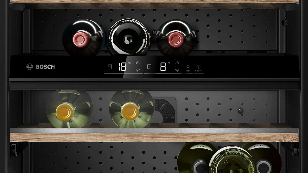 Винный шкаф BOSCH KWK16ABGB