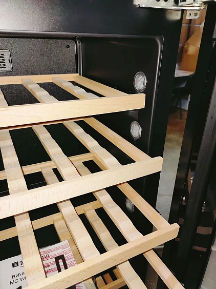 Винный шкаф MC WINE W60B