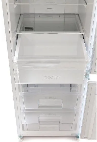 Холодильник SCANDILUX RBI238T