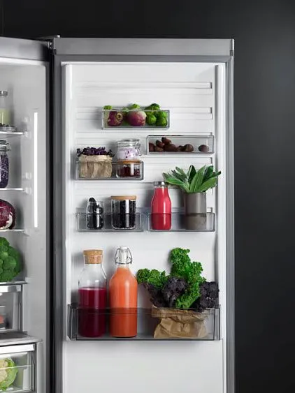 Холодильник AEG RCB736E7MX